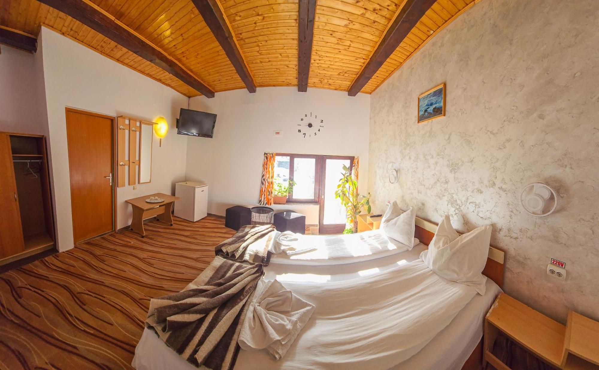 Pensiune Turistica Milcov-Vladet Predeal Exterior foto